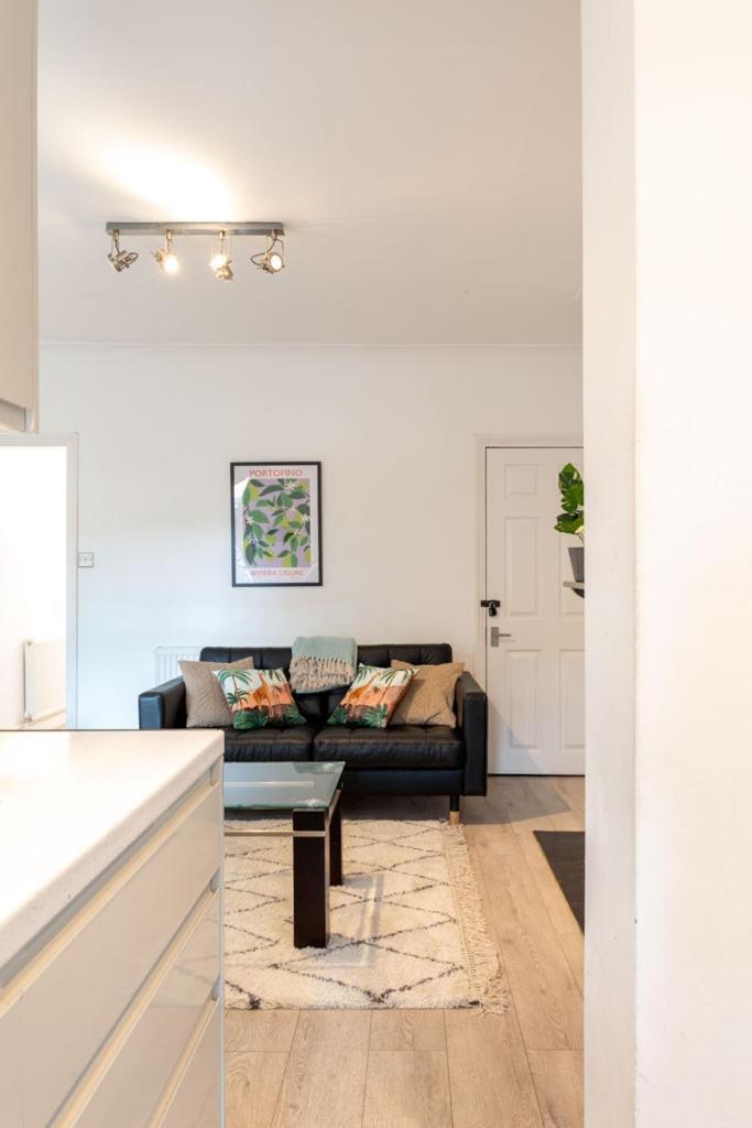 Stylish & Spacious City Centre 3-Bedroom Townhouse - Sleeps 6 Canterbury Exterior foto