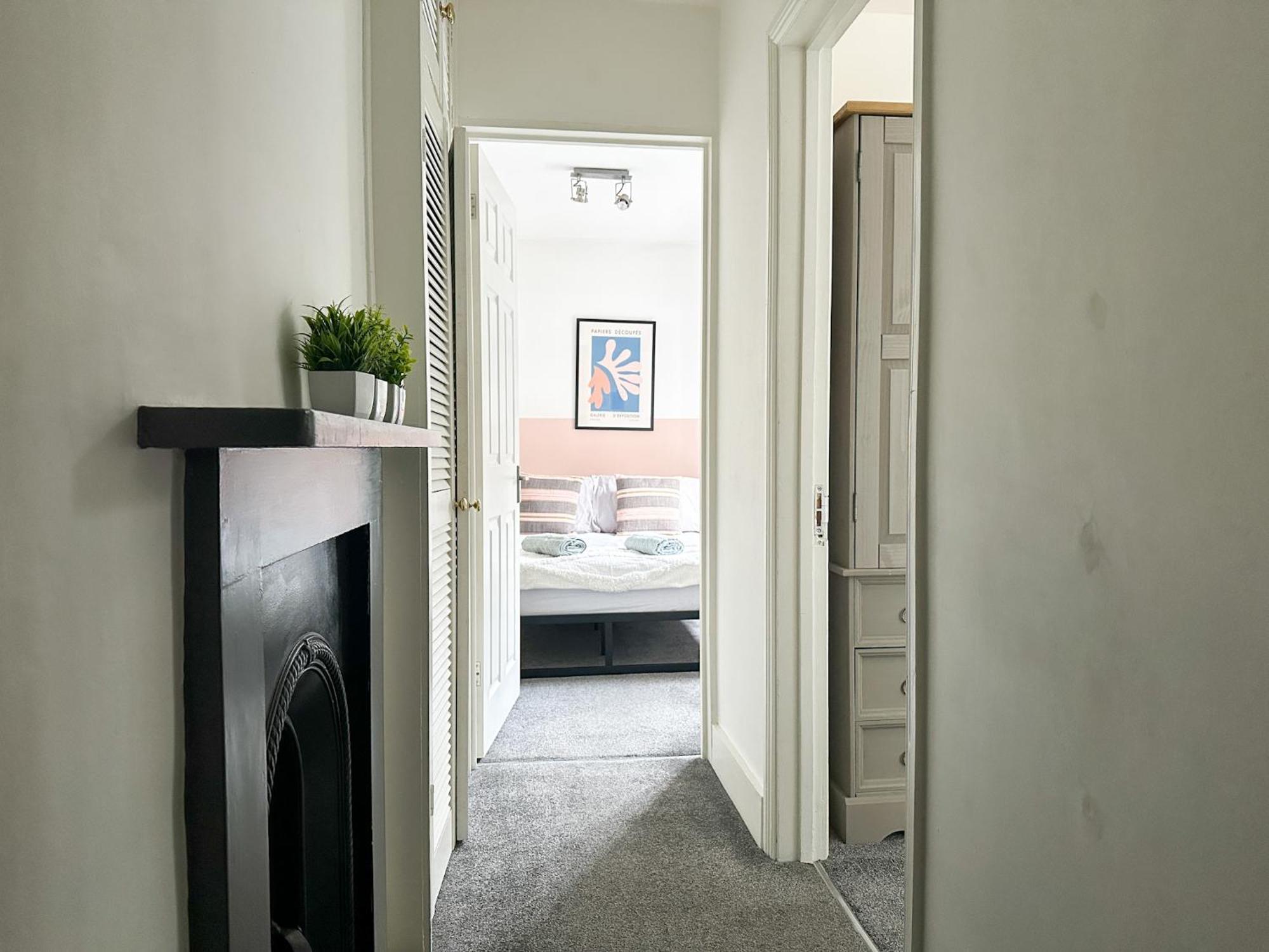 Stylish & Spacious City Centre 3-Bedroom Townhouse - Sleeps 6 Canterbury Exterior foto